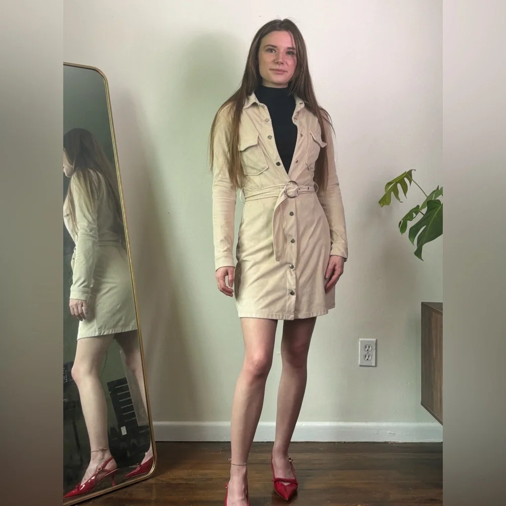 Creamy suede trench coat/dress - Picture 1 of 7